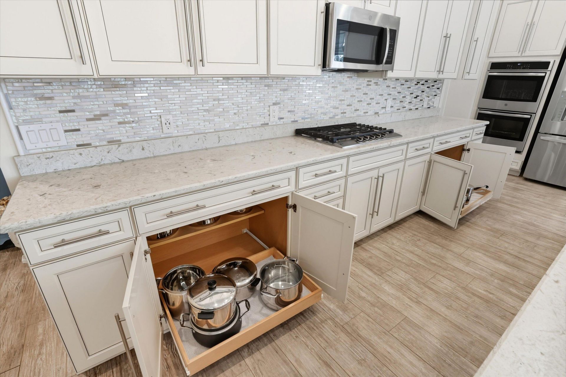 497 Four Seasons Boulevard Photo 12