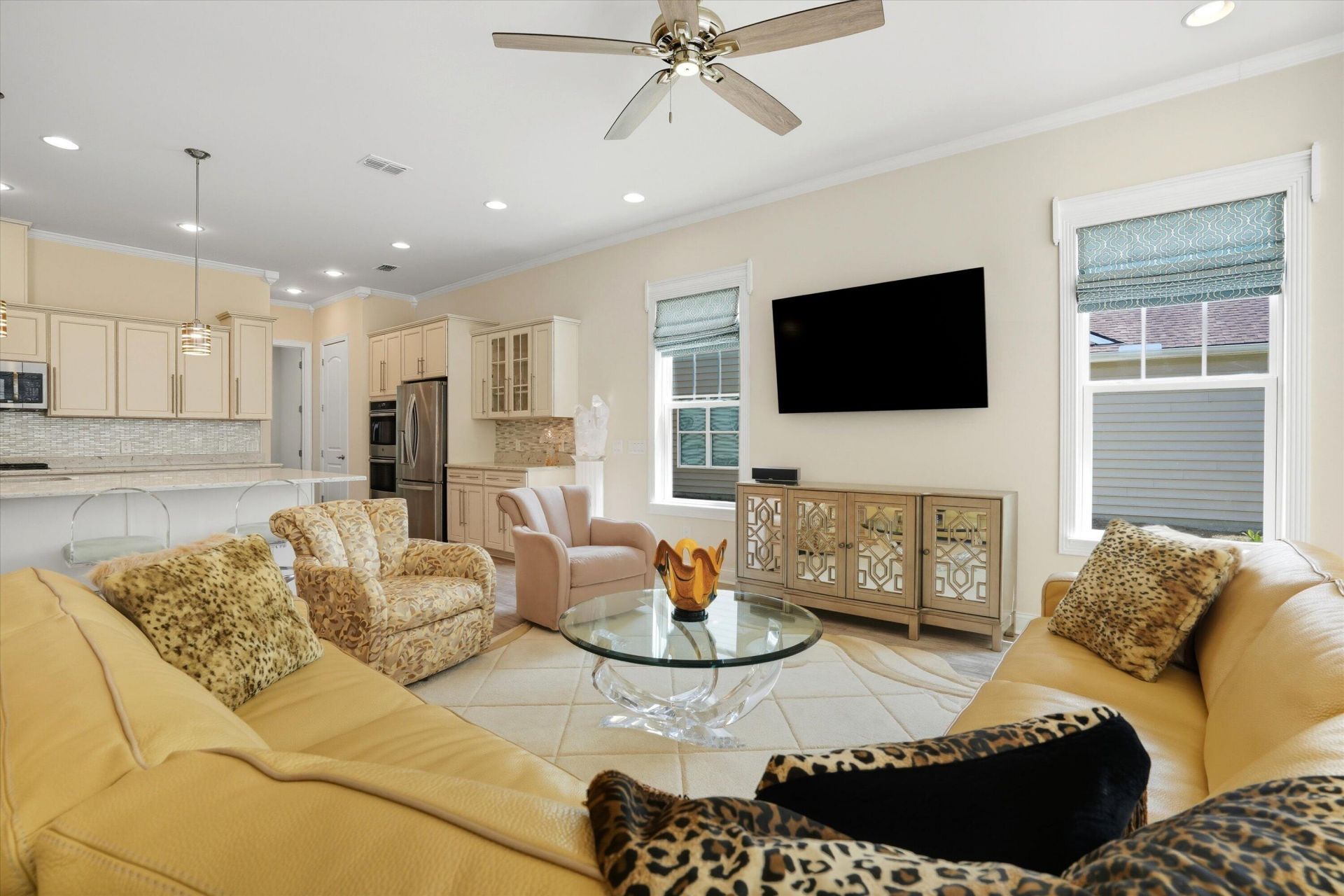 497 Four Seasons Boulevard Photo 17