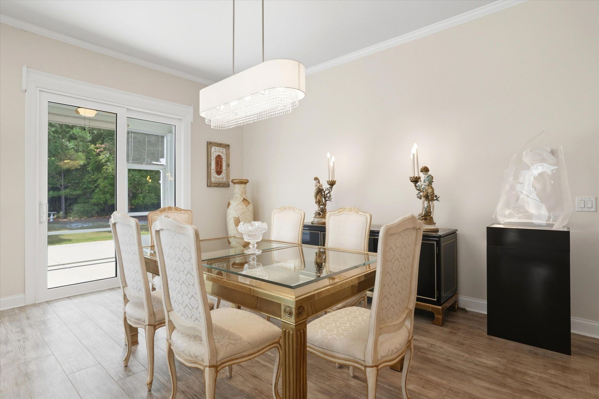 497 Four Seasons Boulevard Photo 20
