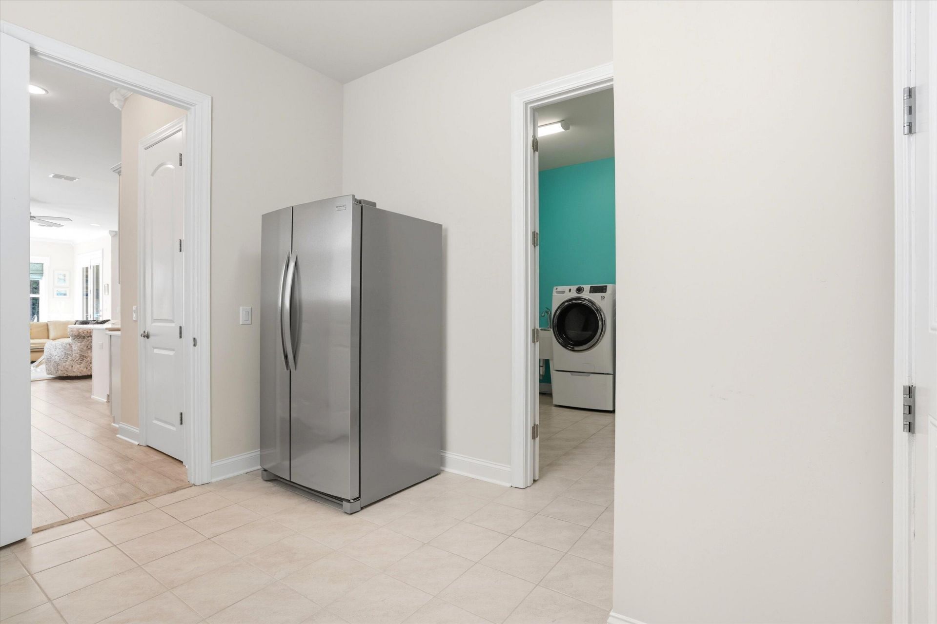 497 Four Seasons Boulevard Photo 34
