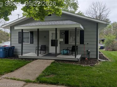 218 N Lapeer Street, Davison, MI 48423