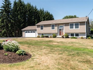 7412 S Pearl Road, Oakfield, NY 14125