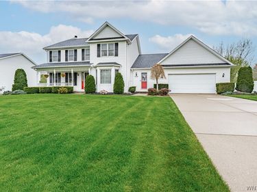 5504 Hallmark Lane, Lockport, NY 14094