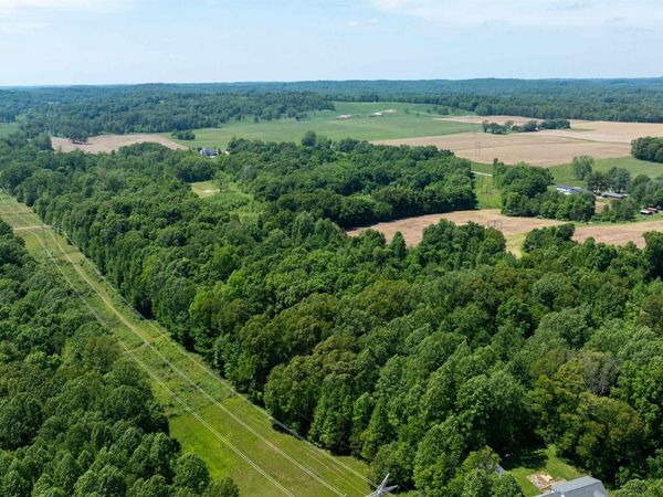 306 Carver Lane, Bedford, IN 47421