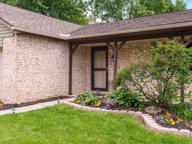 6629 Olivetree Court, Reynoldsburg, OH 43068 Photo 2