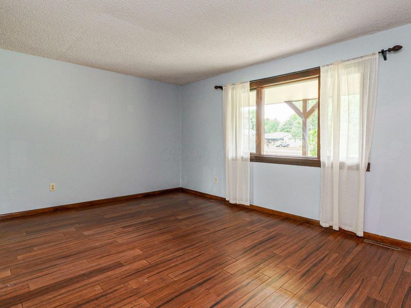 6629 Olivetree Court, Reynoldsburg, OH 43068 Photo 3