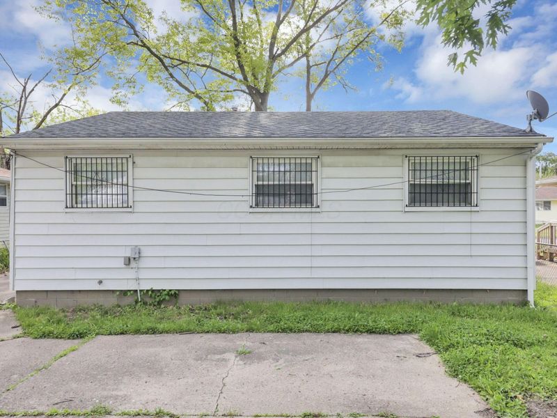 2535 Bulen Avenue , Columbus, OH 43207 Photo 29