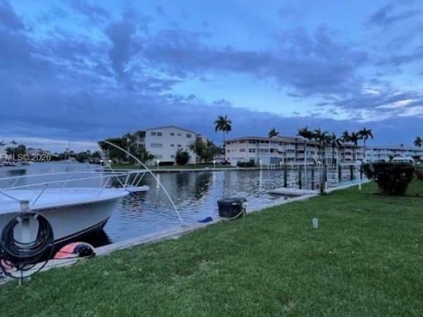270 Layne Blvd , Unit 215, Hallandale Beach, FL 33009