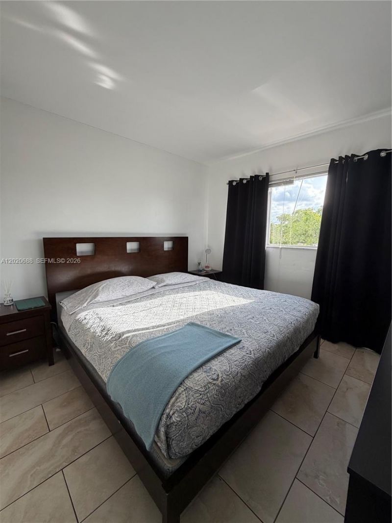 270 Layne Blvd , Unit 215, Hallandale Beach, FL 33009 Photo