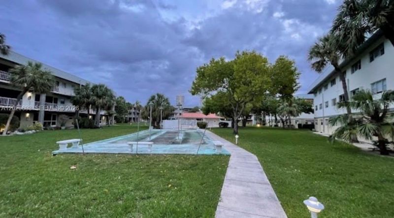 270 Layne Blvd , Unit 215, Hallandale Beach, FL 33009 Photo