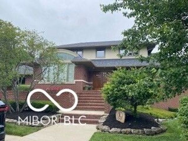8224 W Mulligan Lane , Columbus, IN 47201