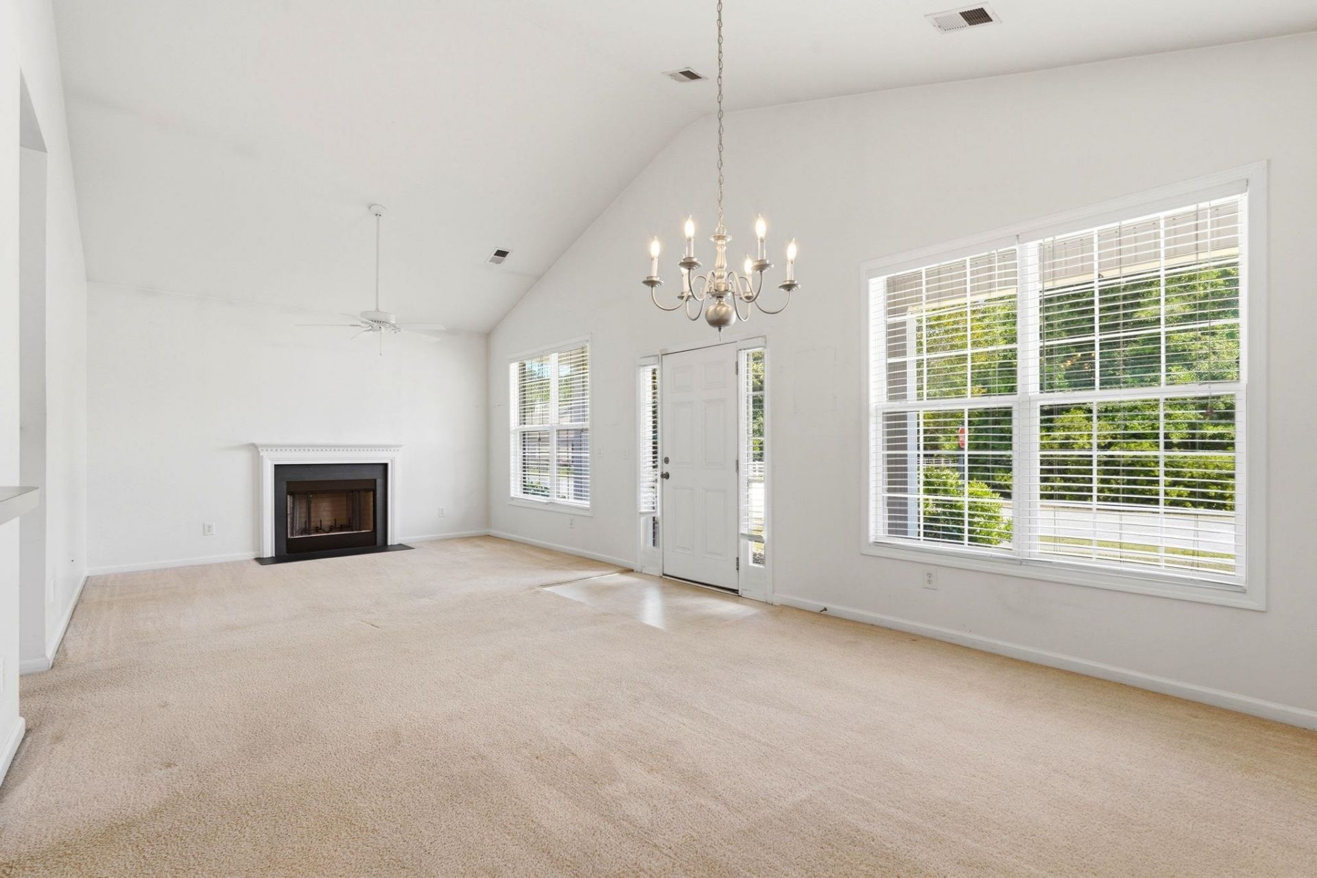 4757 Farm Lake Dr.  Photo 10