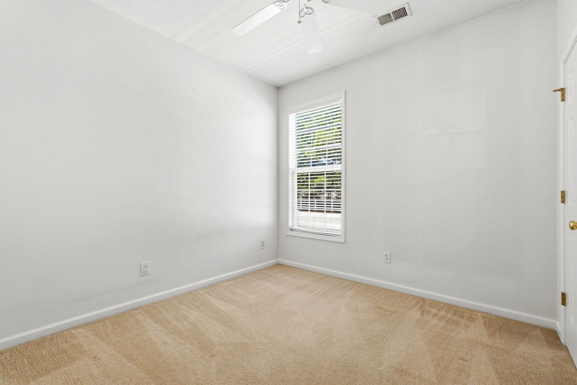 4757 Farm Lake Dr.  Photo 18