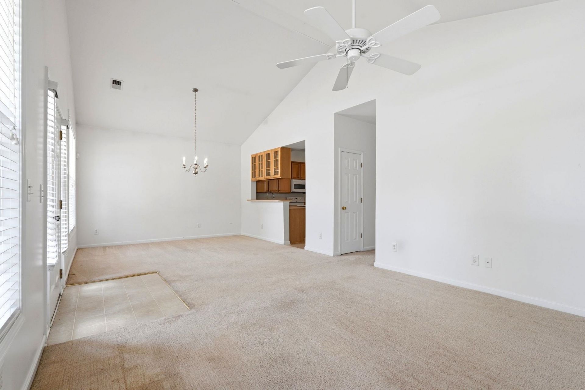 4757 Farm Lake Dr.  Photo 8