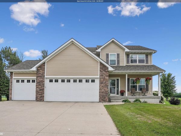 24120 M Avenue, Unit 5, Grundy Center, IA 50638