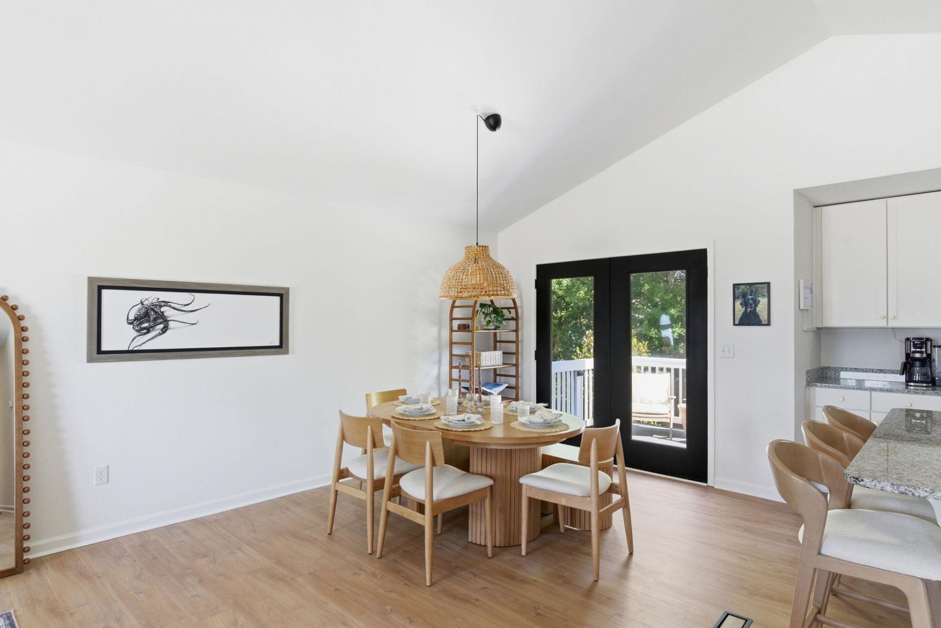 1504 Canton Square Photo 12