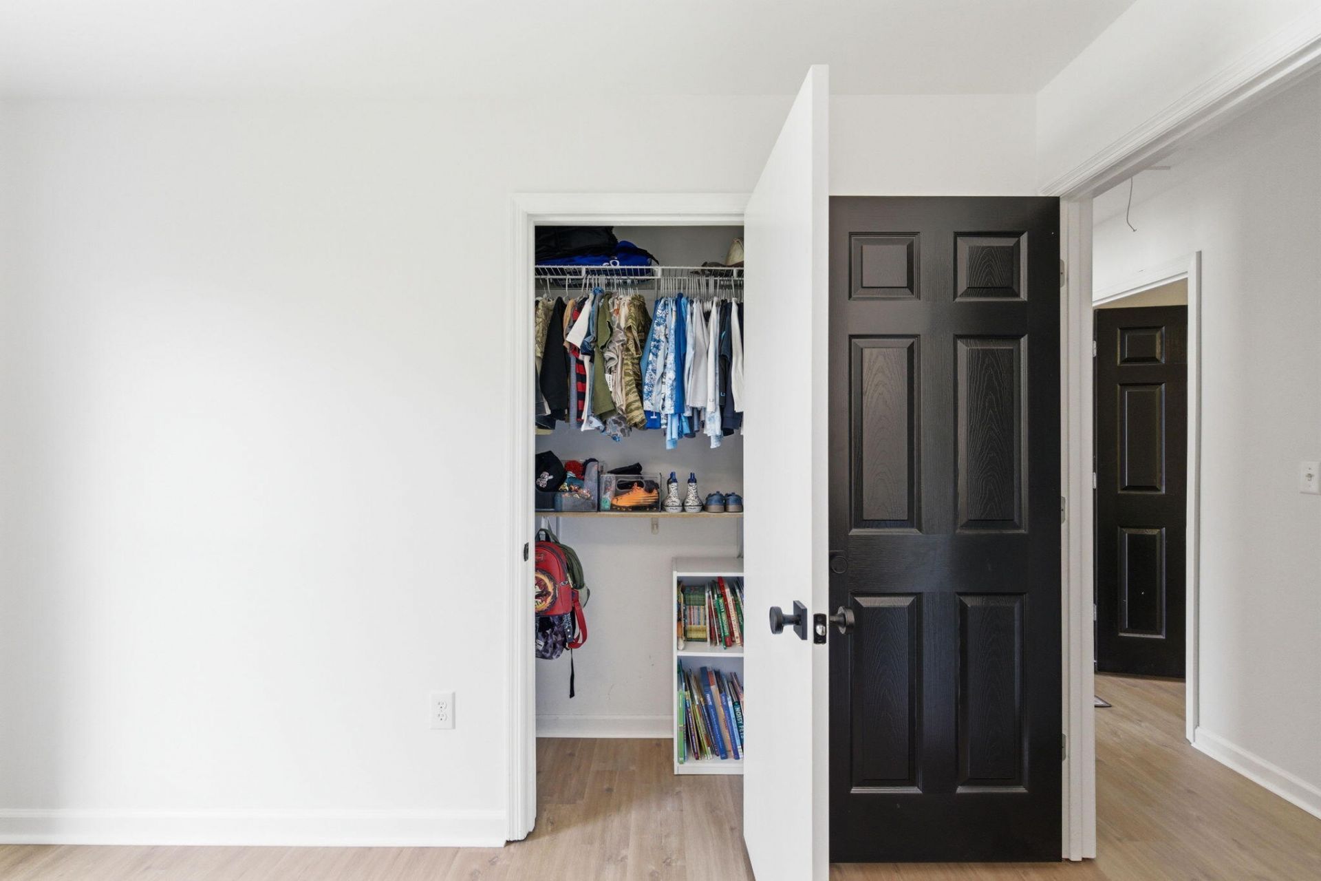 1504 Canton Square Photo 28