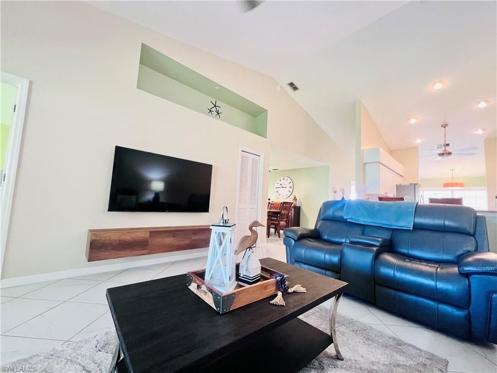 8073 Panther Trl , Unit 1404, Naples, FL 34113 Photo