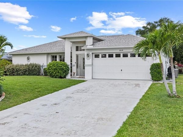 3824 SW 10th PL , CAPE CORAL, FL 33914