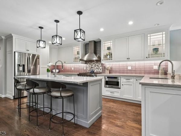 234 Norwich Ct, Madison, NJ 07940