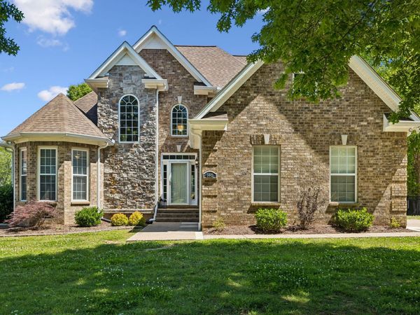 5442 Saint Ives Dr , Murfreesboro, TN 37128