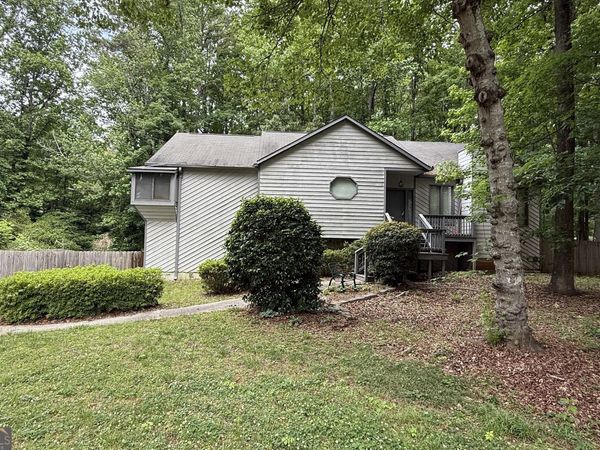 829 Post Road Way, Stone Mountain, GA 30088