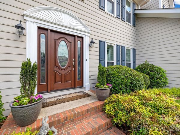 14002 Harlequin Drive , Charlotte, NC 28273