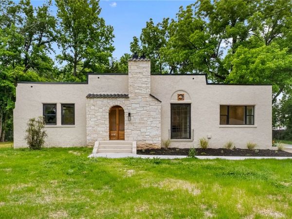 1400 W Emma Avenue , Springdale, AR 72764
