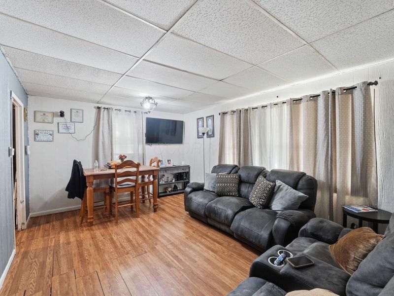 1057 S Hampton Road , Columbus, OH 43227 Photo 5