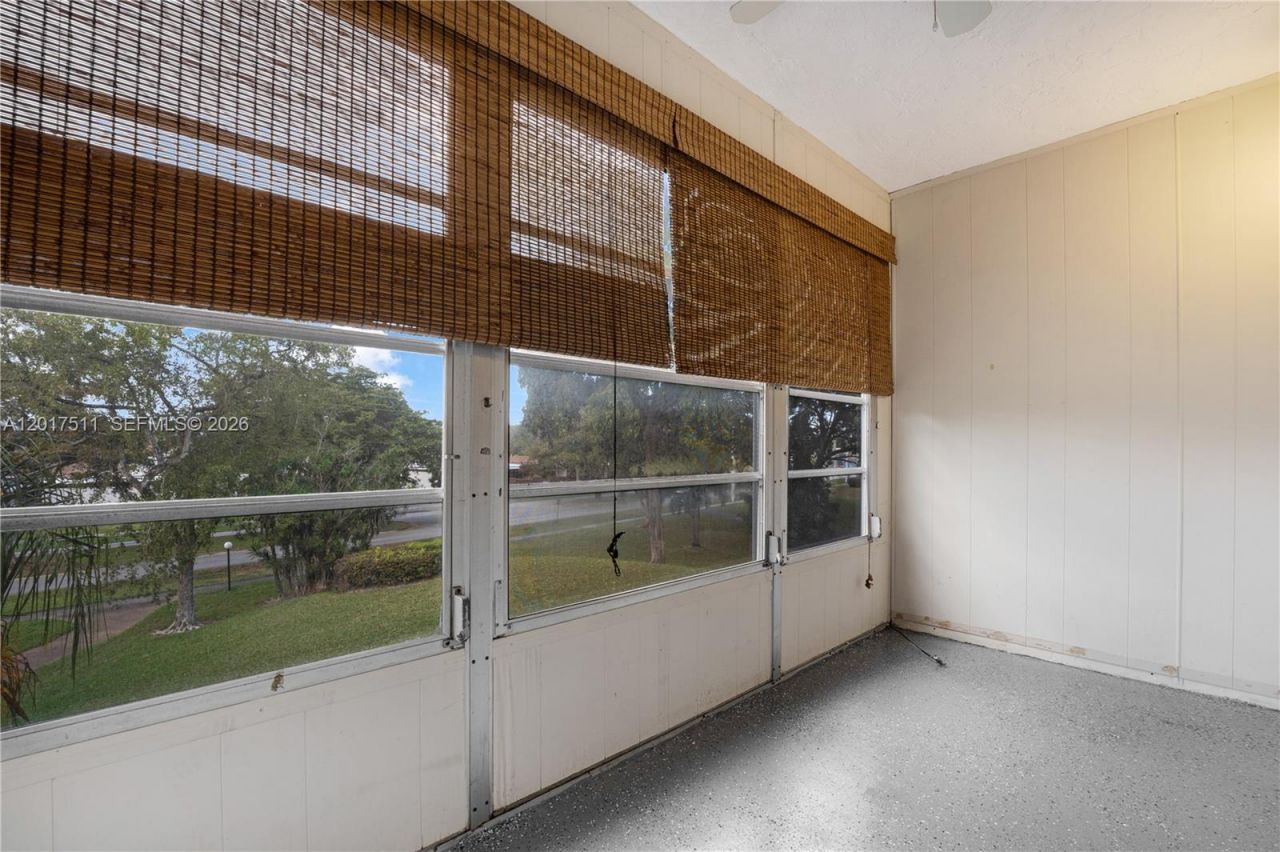 7100 NW 17th St , Unit 305, Plantation, FL 33313 Photo