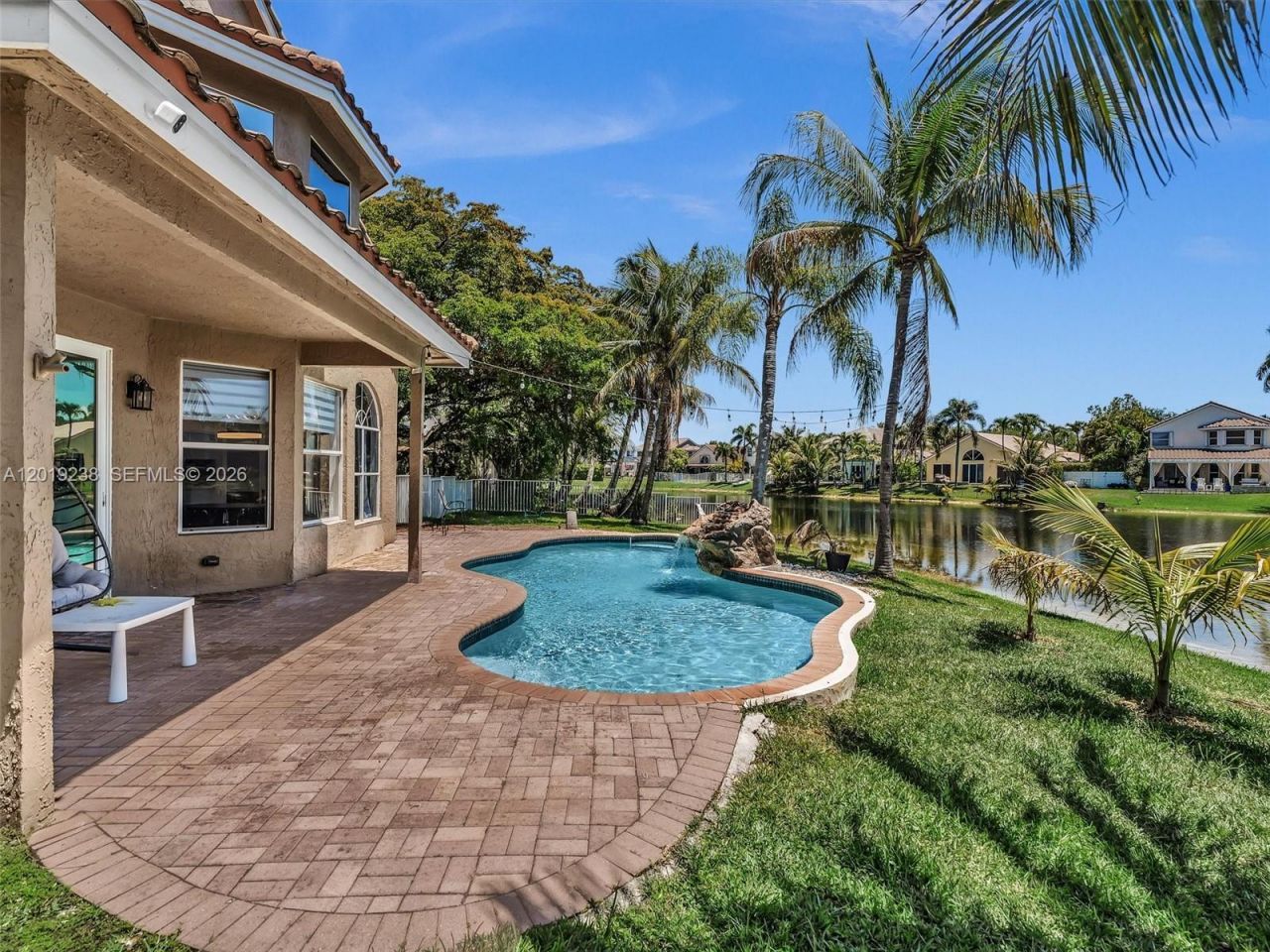 18442 NW 12th St , Pembroke Pines, FL 33029 Photo