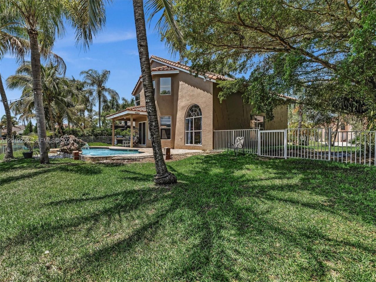 18442 NW 12th St , Pembroke Pines, FL 33029 Photo