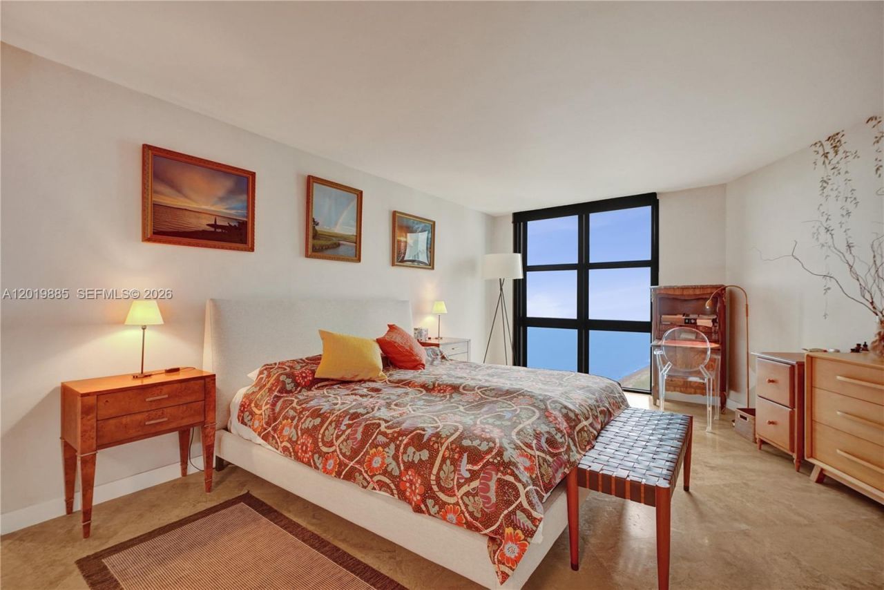 1111 Crandon Blvd, Unit B1108, Key Biscayne, FL 33149 Photo