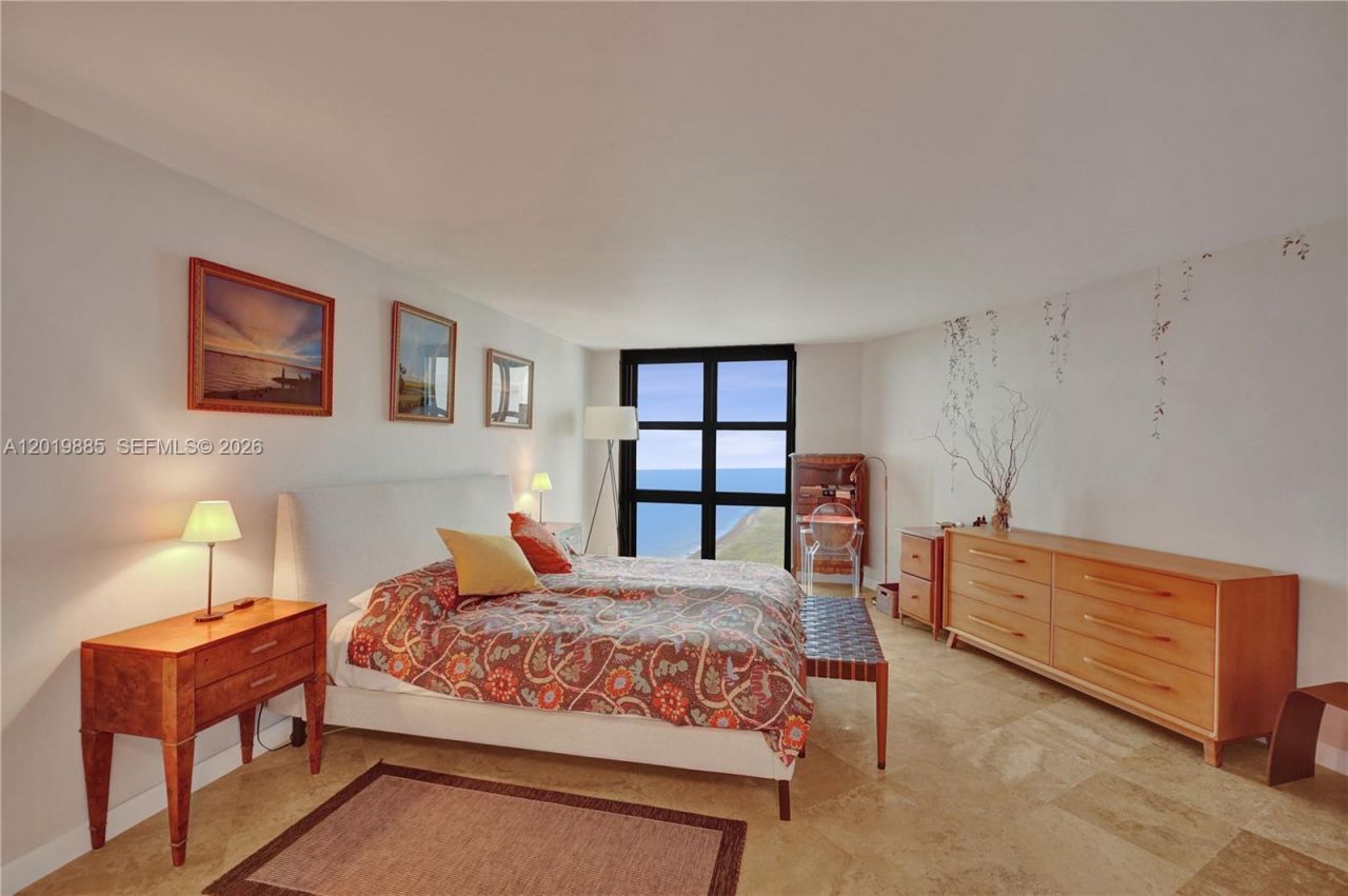 1111 Crandon Blvd, Unit B1108, Key Biscayne, FL 33149 Photo