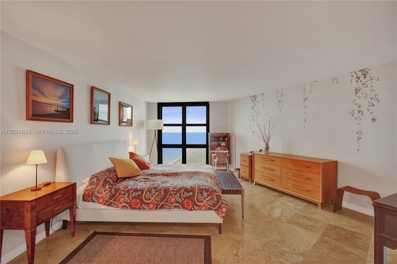1111 Crandon Blvd, Unit B1108, Key Biscayne, FL 33149 Photo