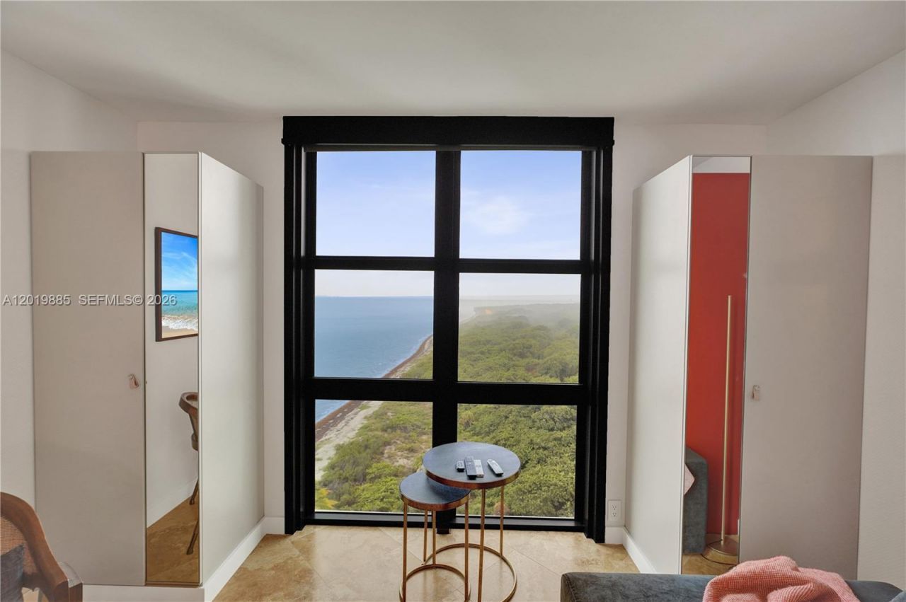 1111 Crandon Blvd, Unit B1108, Key Biscayne, FL 33149 Photo