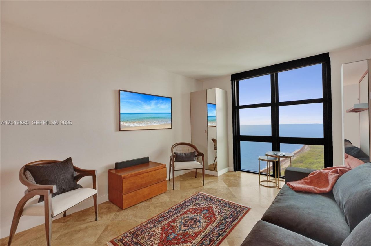 1111 Crandon Blvd, Unit B1108, Key Biscayne, FL 33149 Photo