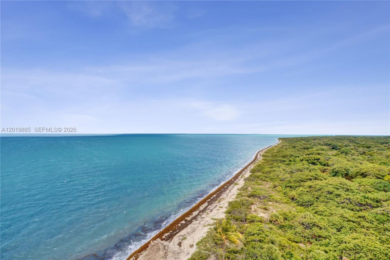 1111 Crandon Blvd, Unit B1108, Key Biscayne, FL 33149 Photo