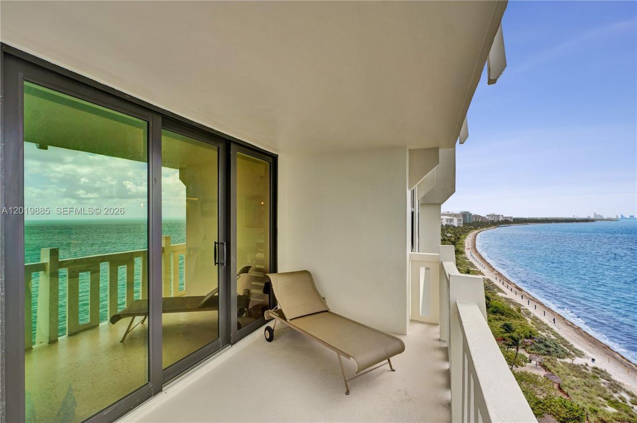 1111 Crandon Blvd, Unit B1108, Key Biscayne, FL 33149 Photo