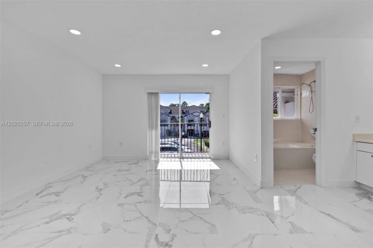 10245 SW 154th Pl , Unit 112-3, Miami, FL 33196 Photo