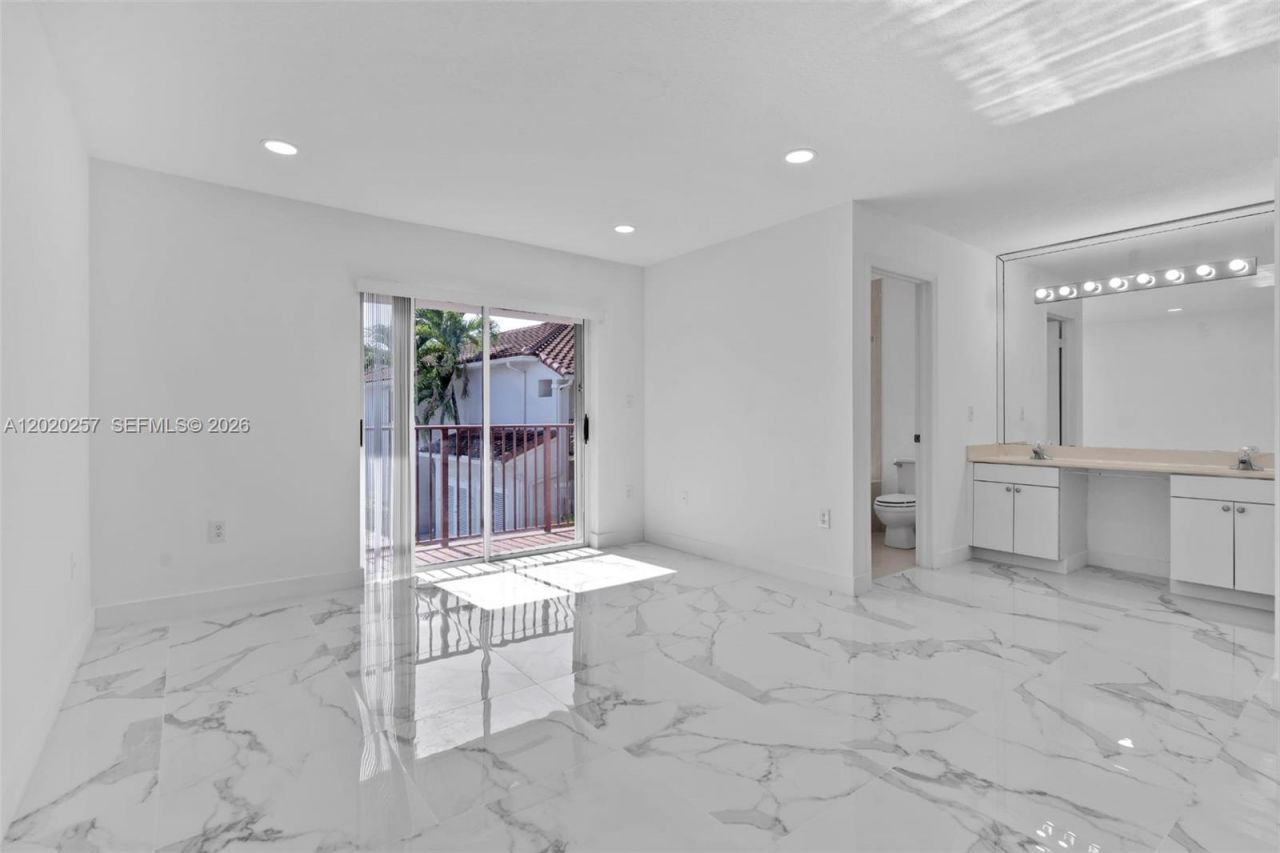 10245 SW 154th Pl , Unit 112-3, Miami, FL 33196 Photo