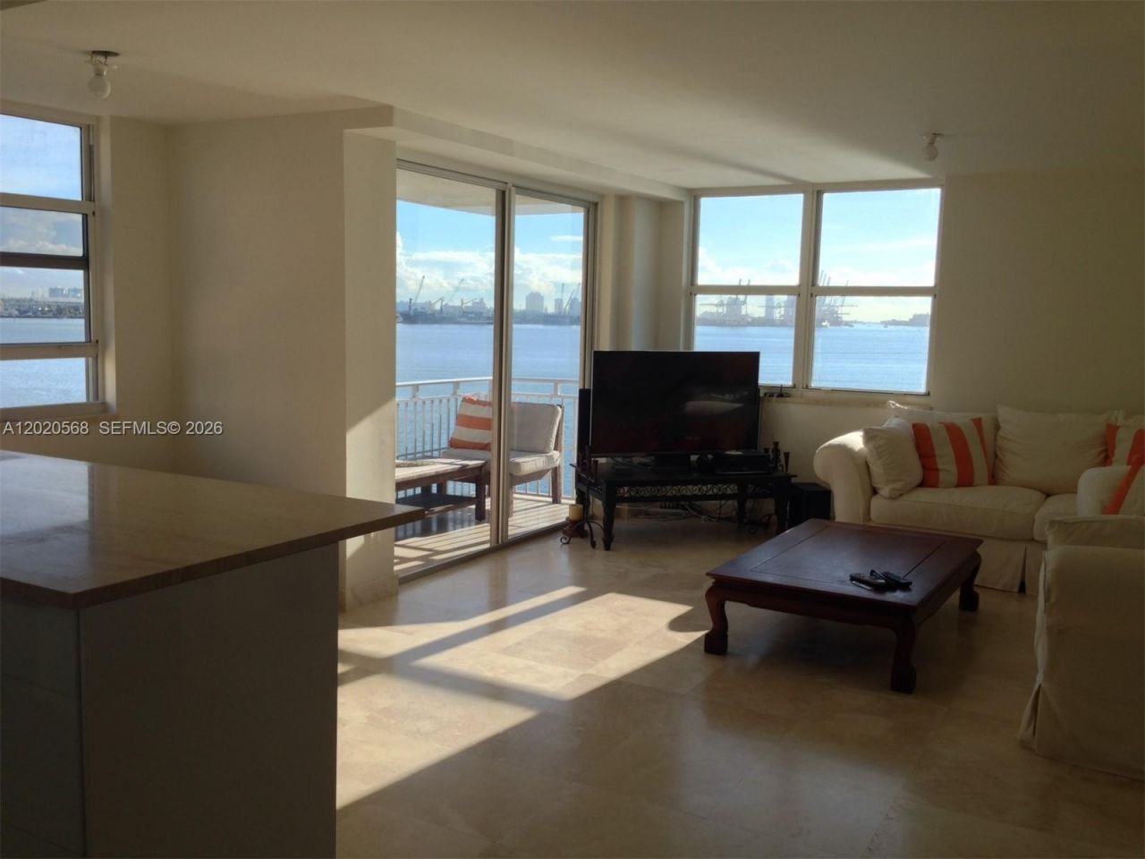 770 Claughton Island Dr, Unit 615, Miami, FL 33131 Photo