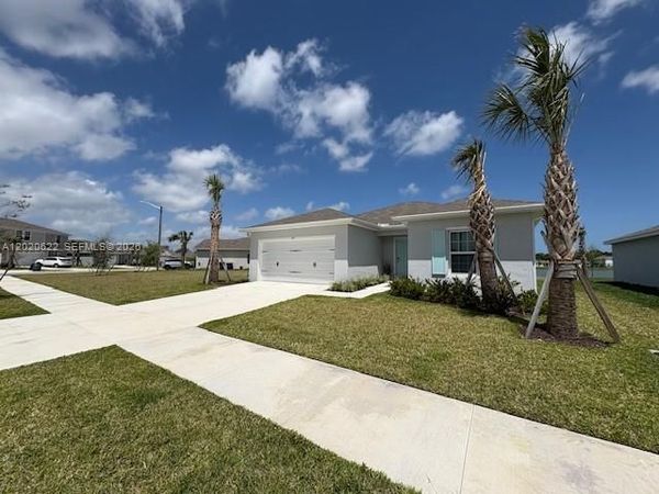 103 Pummelo Pl , Fort Pierce, FL 34981