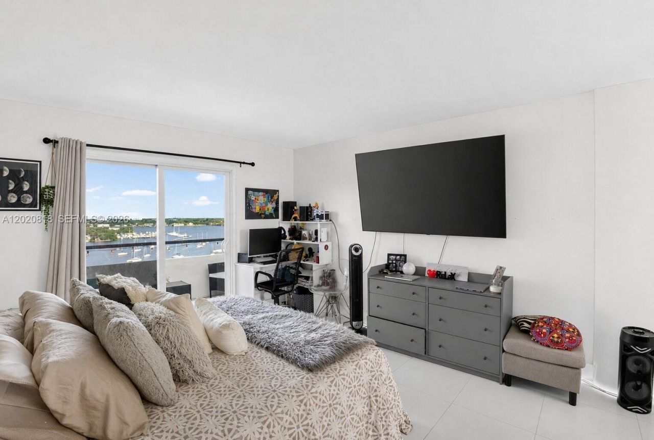 7904 West Dr , Unit 1006, North Bay Village, FL 33141 Photo