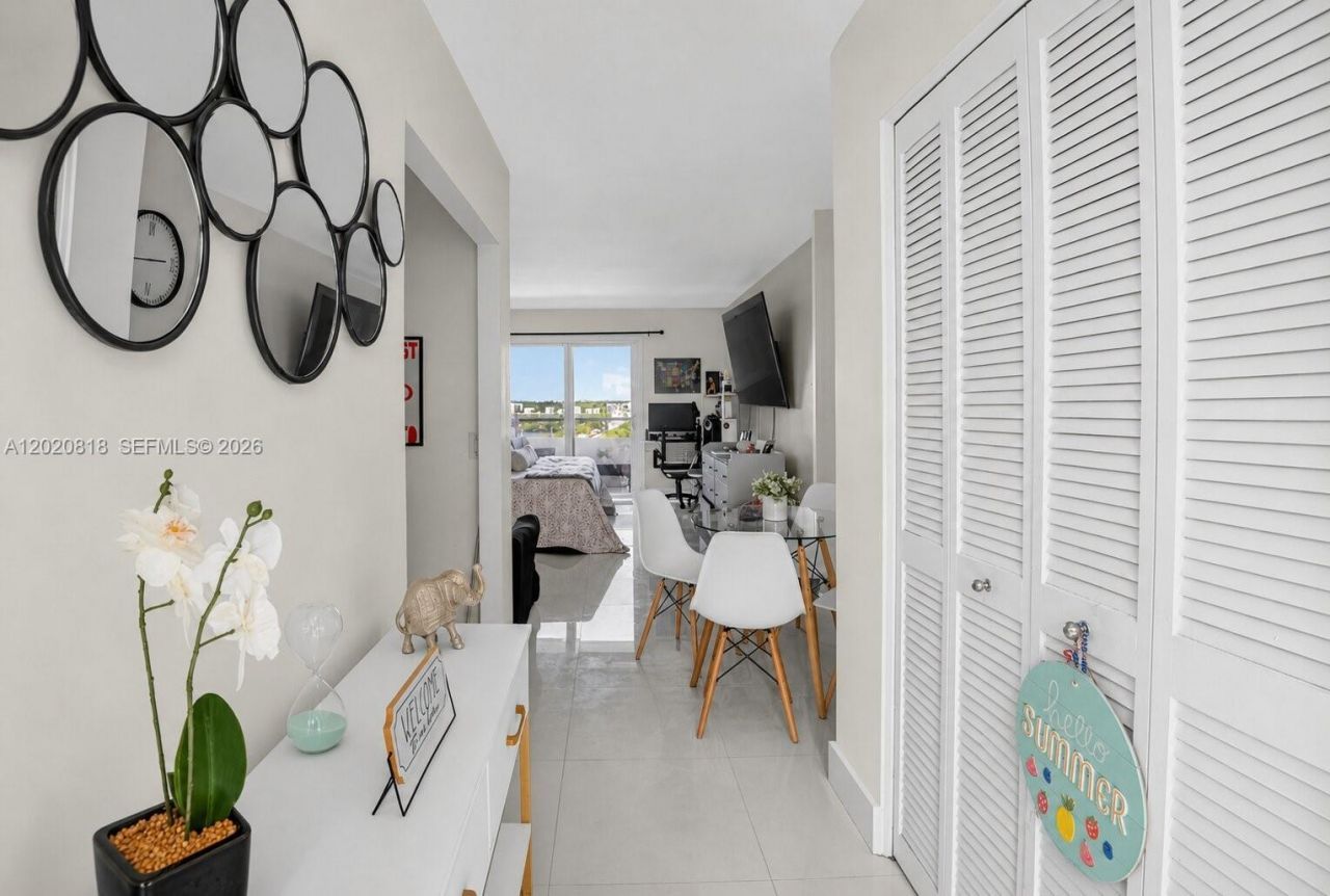 7904 West Dr , Unit 1006, North Bay Village, FL 33141 Photo