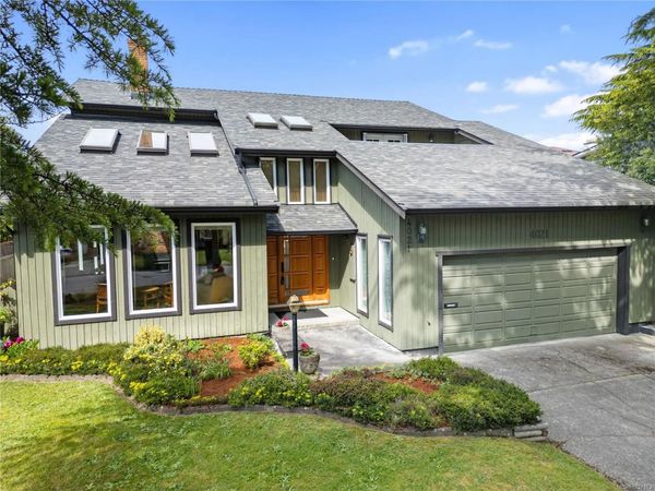 4021 Dawnview Cres , Saanich, BC V8N 5P7