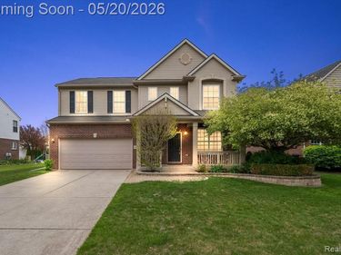 14257 Red Pine Drive, Sterling Heights, MI 48313