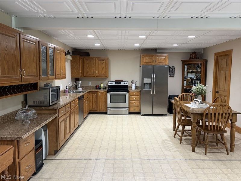 5700 Amber Road NW, Dundee, OH 44624 Photo 13