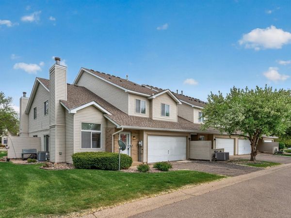 7811 Hemingway Avenue S, Cottage Grove, MN 55016