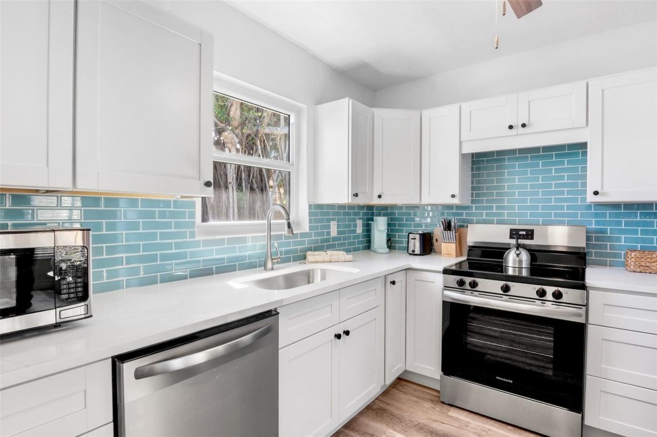 1138 Sun N Sea Drive, Sarasota, FL 34242 Photo